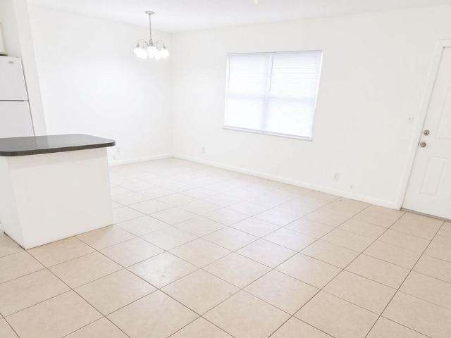 Apartment for rent in Pompano Beach, Florida