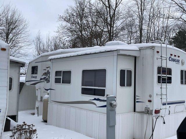 House for sale in Sanford, Michigan