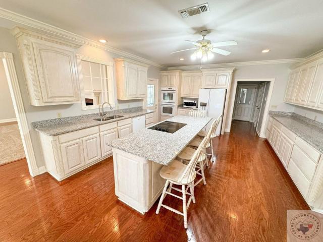 House for sale in Bivins