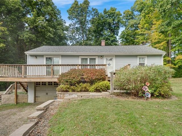House for sale in Chardon, Geauga County