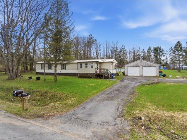 House for sale in Oneida, New York