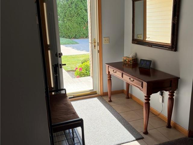 Condo for sale in Hidden Lakes, Lakemore