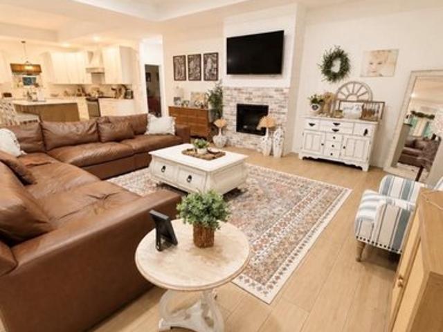 House for sale in Eastpoint, Florida