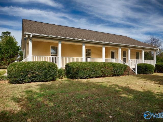 House for sale in New Market, Alabama