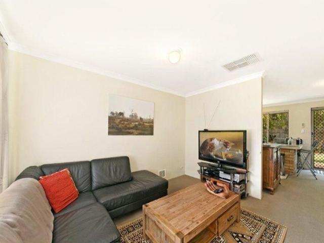 House for rent in Como, Western Australia