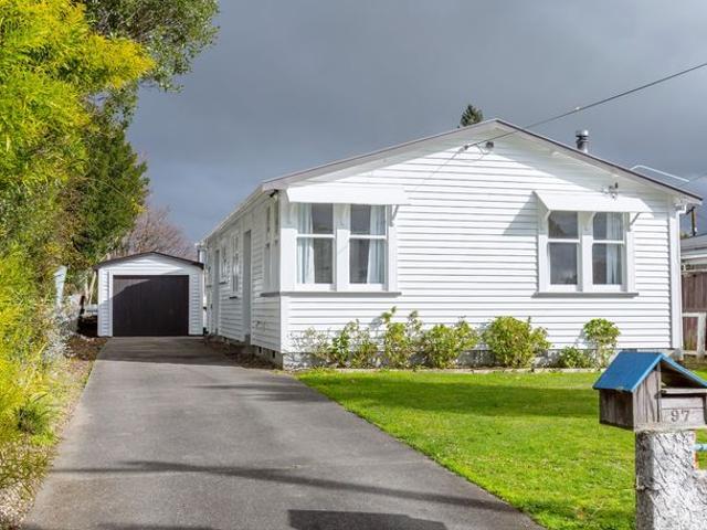 House for rent in Carterton, Carterton District