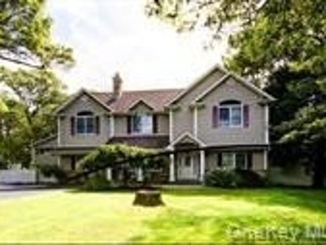 House for sale in Centereach, New York