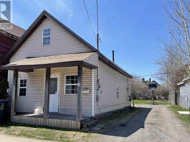 House for sale in Sault Sainte Marie, Ontario