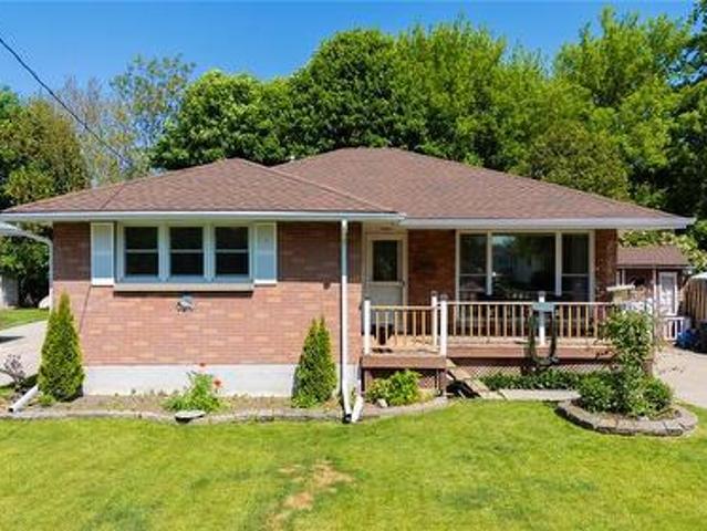 House for sale in Brights Grove, Ontario