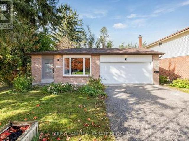 House for sale in Barrie, Central Ontario