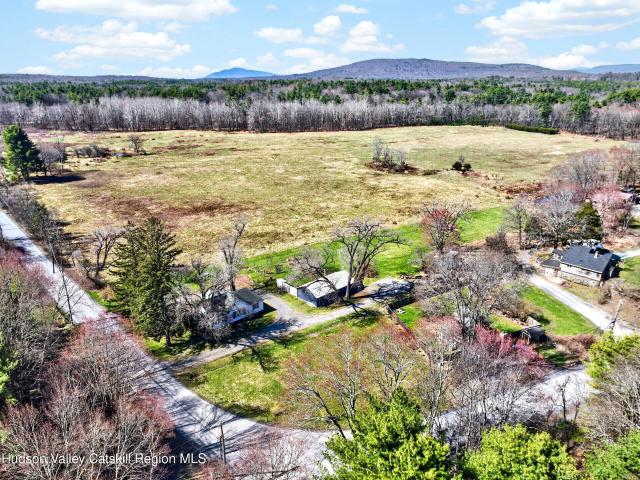 House for sale in Bearsville, New York