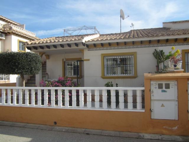 Casa en alquiler en Orihuela, Urbanización Villacosta I