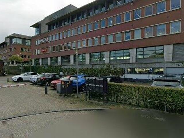 Bedrijfspand te huur in Bloemendaal, Gouda