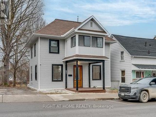House for sale in Renfrew, Ontario