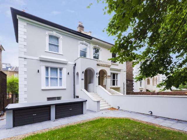 Apartment for rent in London Borough of Brent, Greater London