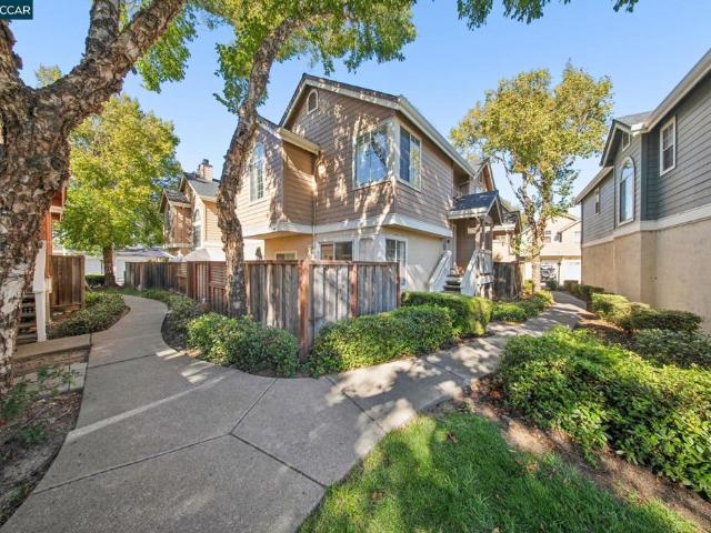 Condo for sale in Solano, California