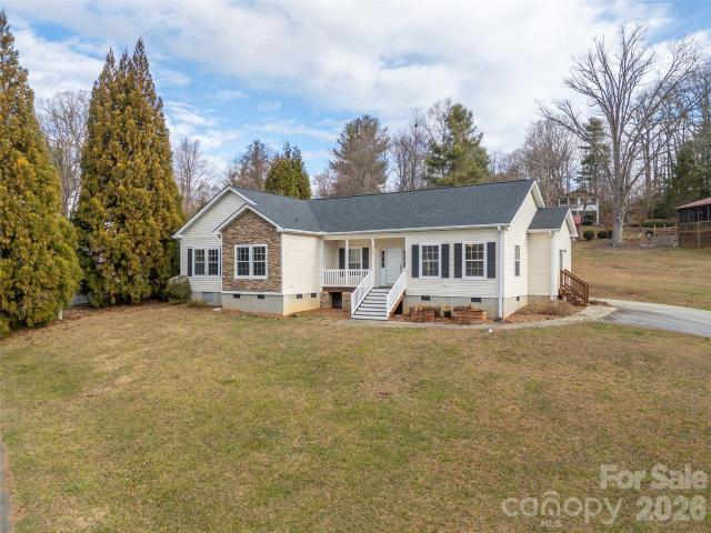 House for sale in Saluda, North Carolina
