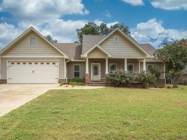 House for sale in Elmore, Alabama