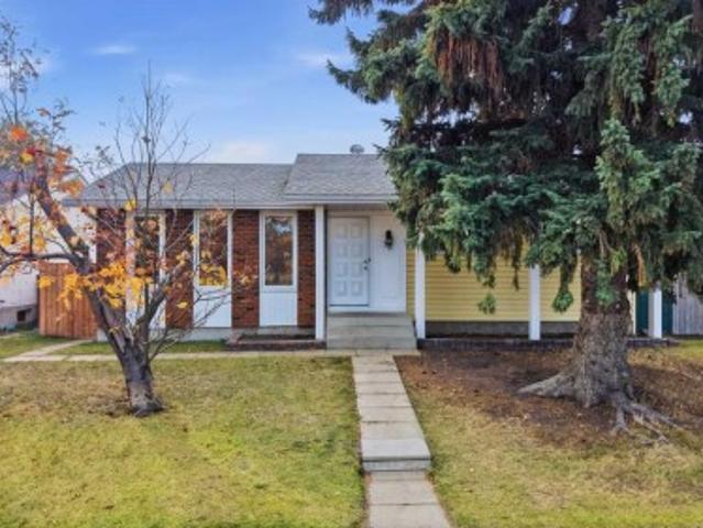 House for sale in Normandeau, City of Red Deer