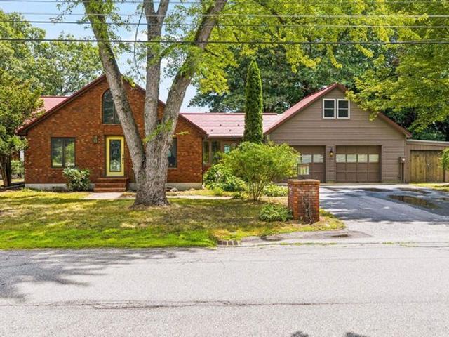 House for sale in New Hampshire