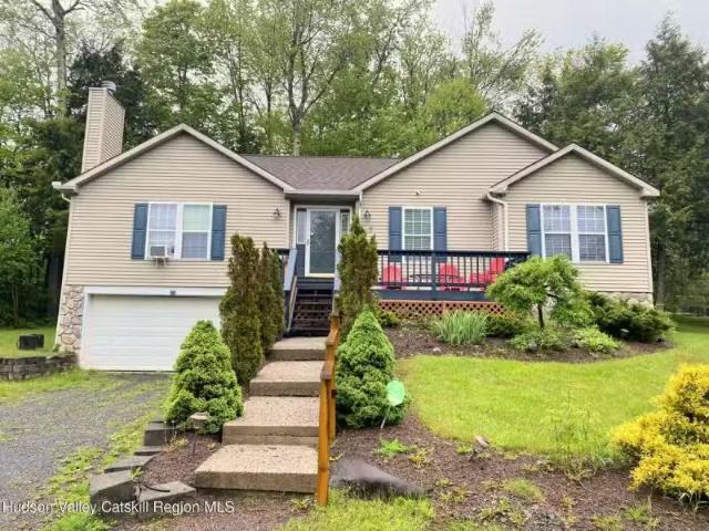 House for rent in Kingston