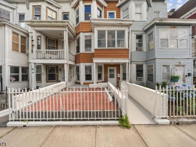House for sale in Passaic, New Jersey