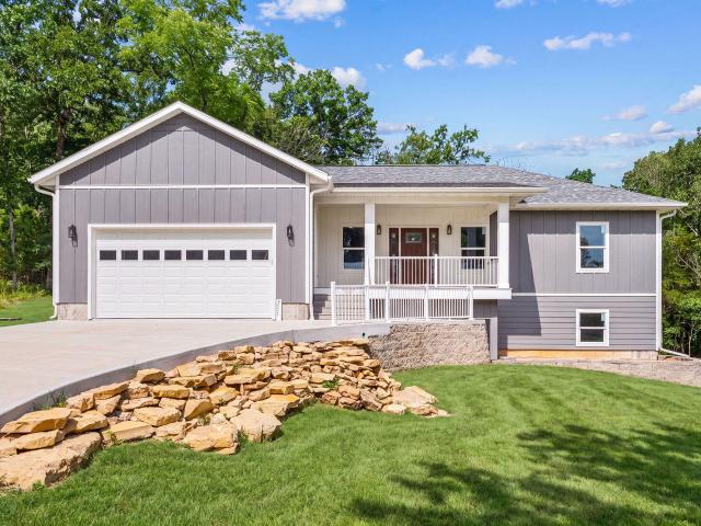 House for sale in Stone, Missouri