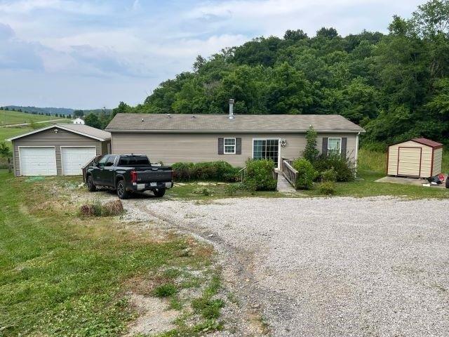 House for sale in Burkesville, Kentucky