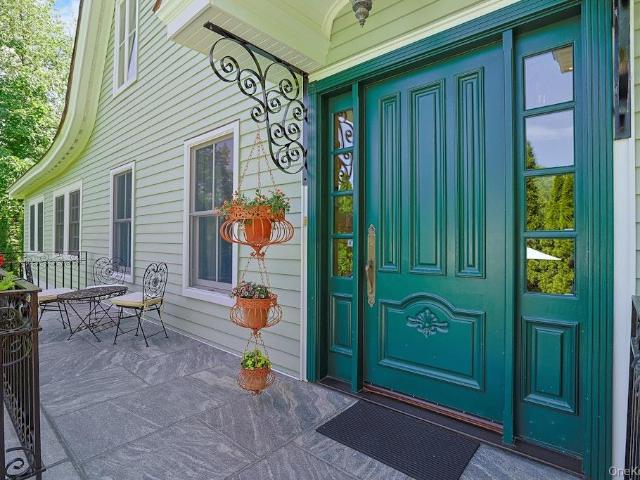 House for sale in New York