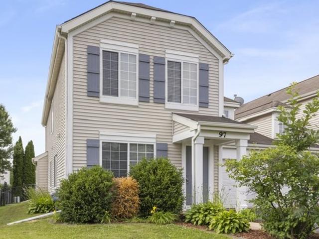 Townhouse for sale in Round Lake, Illinois