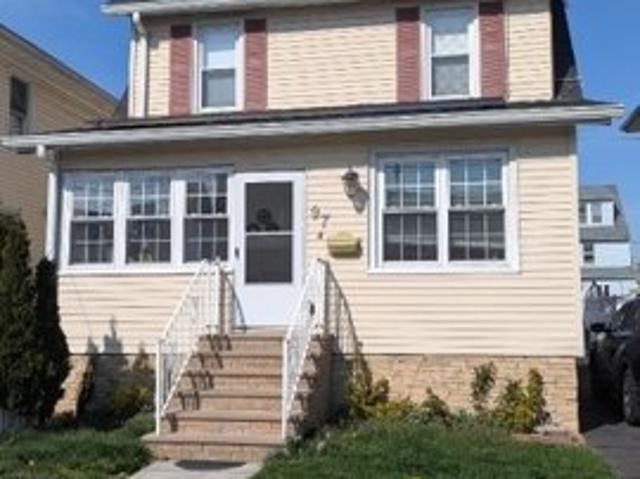 House for sale in Bloomfield, New Jersey