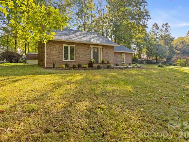 House for sale in Fletcher, Henderson County