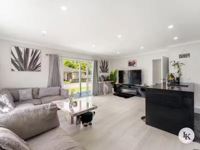 House for sale in Papakura