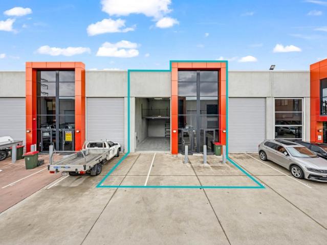 Warehouse for rent in Toombul, Queensland
