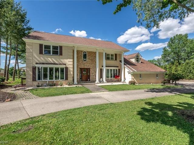 House for sale in Hinckley, Ohio