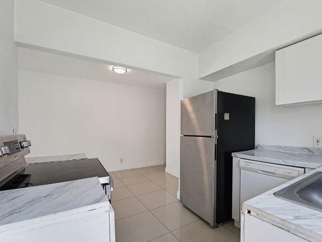 Apartment for rent in Surfside, Miami-Dade County