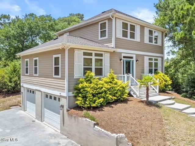 House for sale in Emerald Isle, North Carolina
