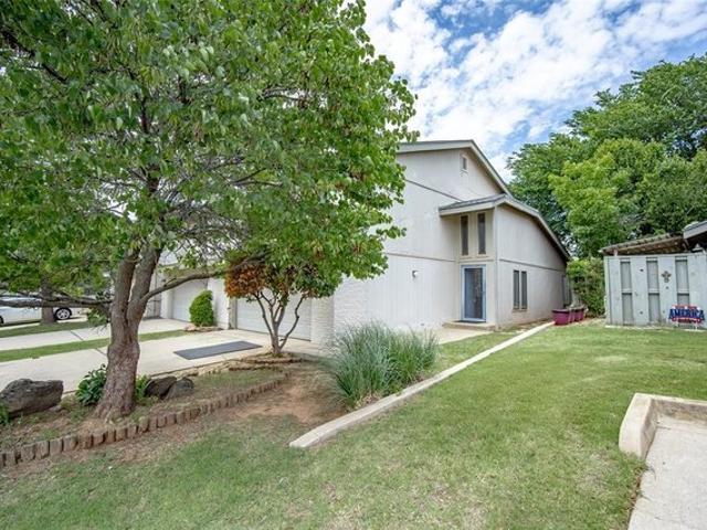 Townhouse for sale in Oklahoma City, Oklahoma