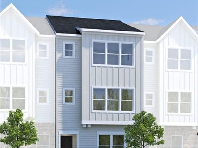 Townhouse for sale in Virginia