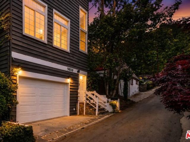House for sale in Beverly Hills, Los Angeles County