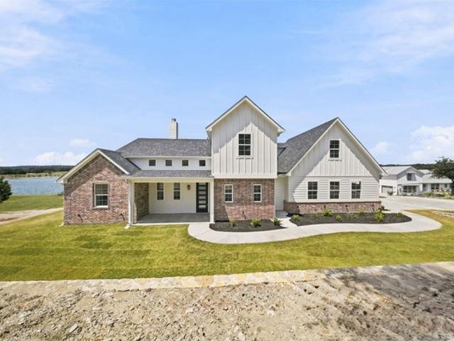 House for sale in Bluff Dale, Texas