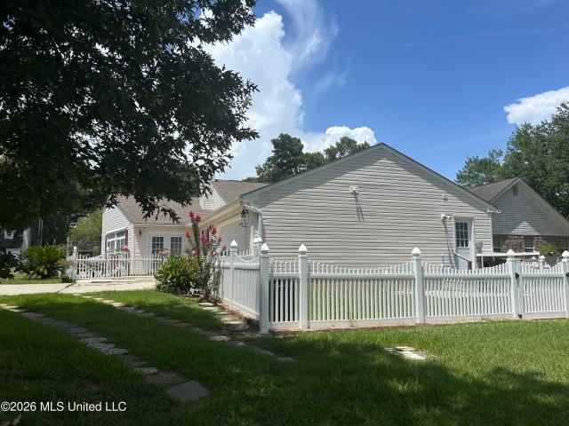 House for sale in Diamondhead, Mississippi