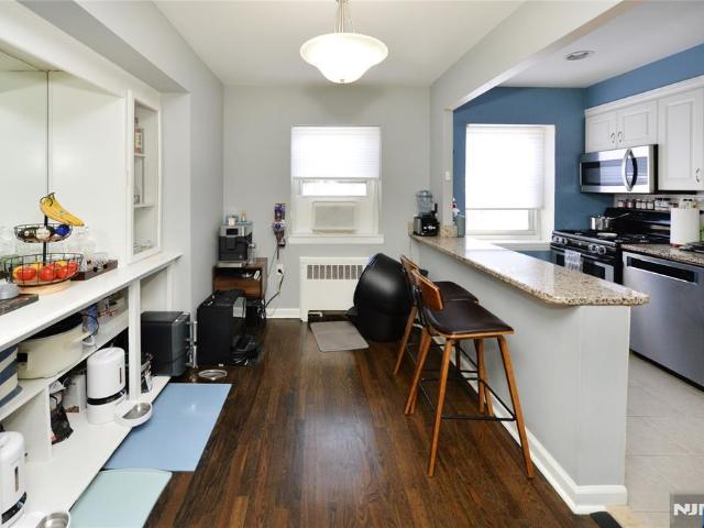 Condo for sale in Hackensack, New Jersey