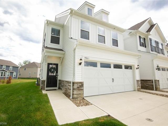 Townhouse for sale in Portage, Ohio