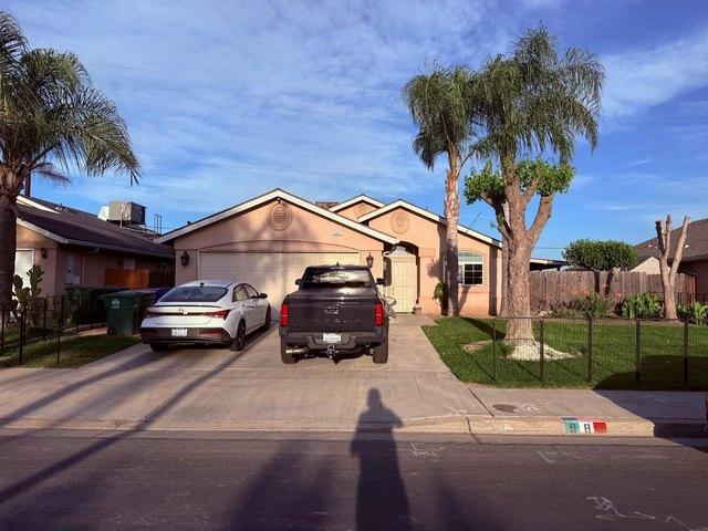 House for sale in Parlier, California
