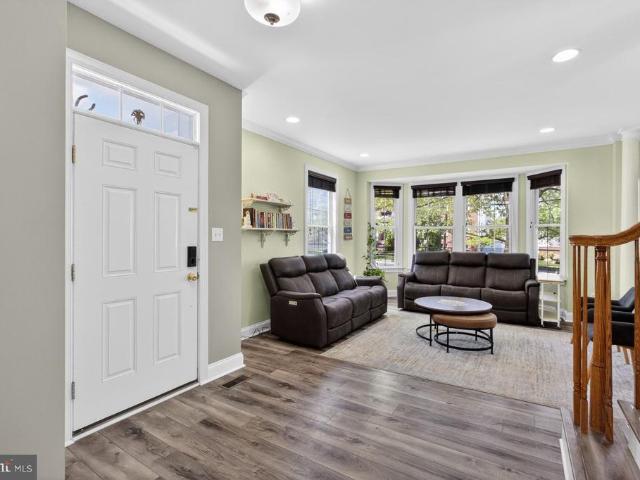 Townhouse for sale in Windsor, New Jersey