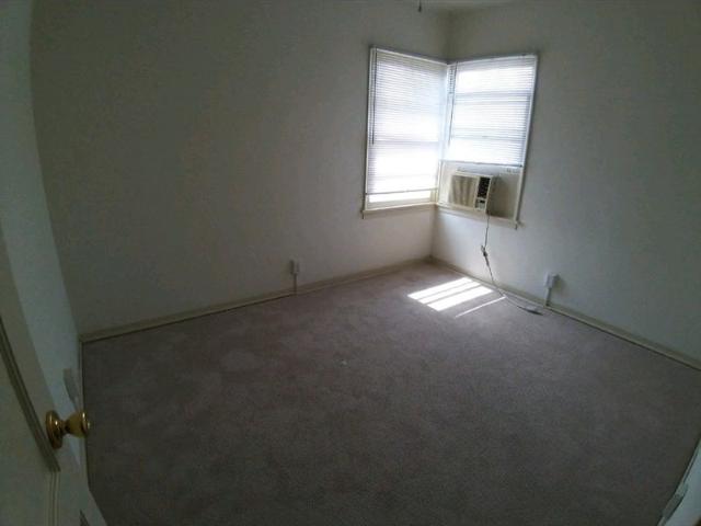 Room for rent in Canoga Park, California