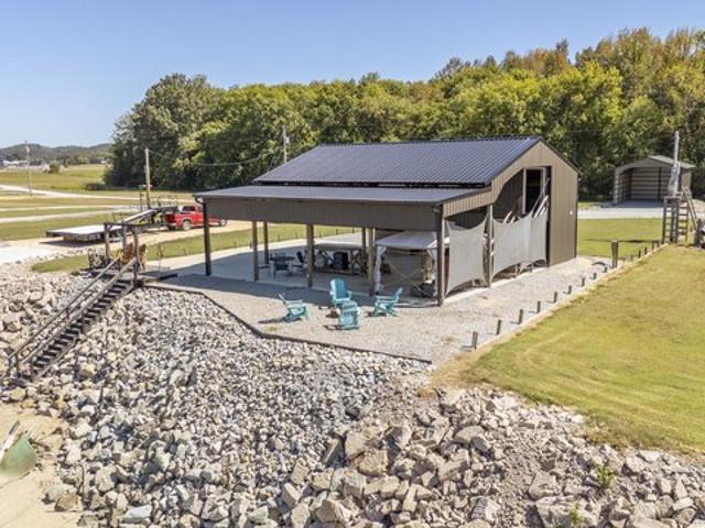 House for sale in Clifton, Middle Tennessee