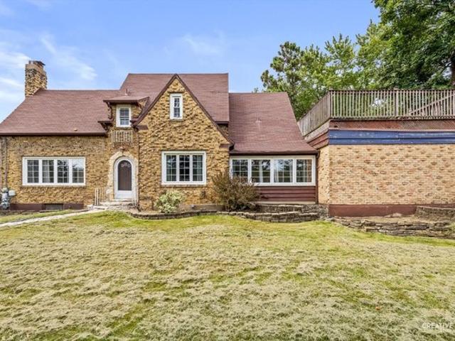 House for sale in Elgin, Kane County
