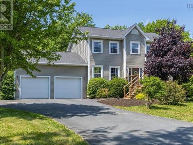 House for sale in Hammond's Plains, Nova Scotia